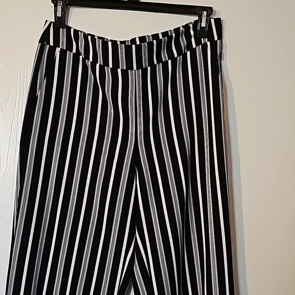 Pants - Picture 2 of 4